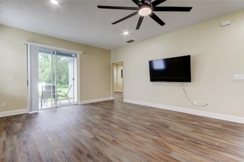 Villa ou maison à louer à Tampa, Floride: 4 chambres, 168.25 m2 № 1813696 - photo 8