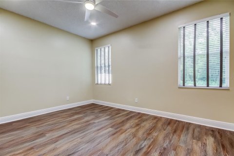 Villa ou maison à louer à Tampa, Floride: 4 chambres, 168.25 m2 № 1813696 - photo 20