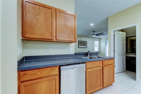 Villa ou maison à louer à Tampa, Floride: 4 chambres, 168.25 m2 № 1813696 - photo 6