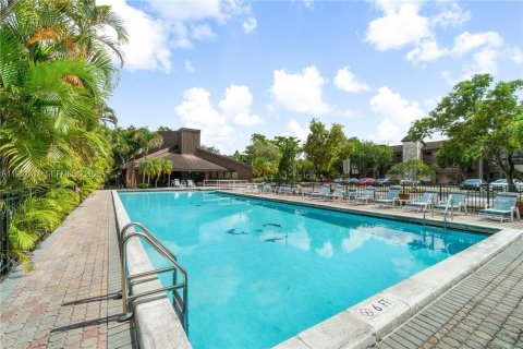 Condominio en venta en Plantation, Florida, 2 dormitorios, 111.2 m2 № 2023878 - foto 10