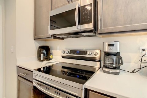 Casa en alquiler en Winter Haven, Florida, 3 dormitorios, 131.92 m2 № 1869021 - foto 9