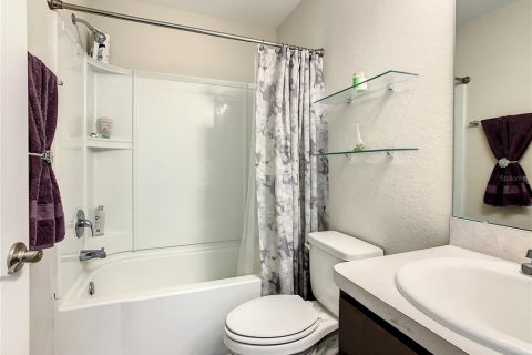 Casa en alquiler en Winter Haven, Florida, 3 dormitorios, 131.92 m2 № 1869021 - foto 23