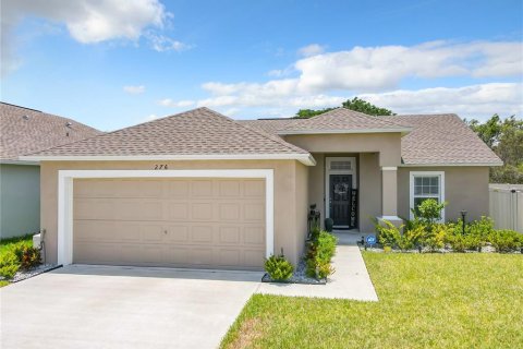 Casa en alquiler en Winter Haven, Florida, 3 dormitorios, 131.92 m2 № 1869021 - foto 1