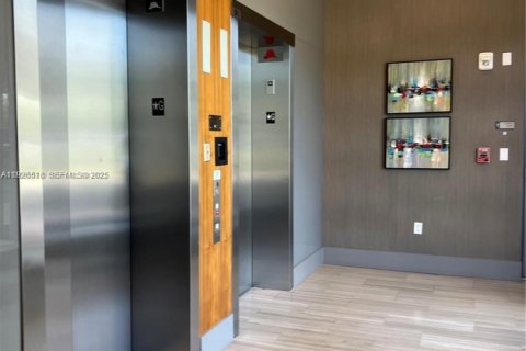 Propiedad comercial en alquiler en Doral, Florida, 1 dormitorio, 94.39 m2 № 1987891 - foto 17