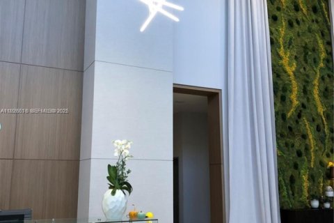 Propiedad comercial en alquiler en Doral, Florida, 1 dormitorio, 94.39 m2 № 1987891 - foto 4