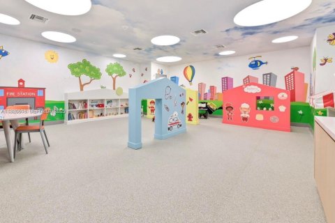 Propiedad comercial en alquiler en Doral, Florida, 1 dormitorio, 94.39 m2 № 1987891 - foto 19