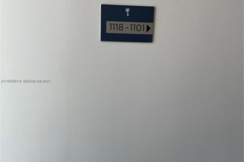 Propiedad comercial en alquiler en Doral, Florida, 1 dormitorio, 94.39 m2 № 1987891 - foto 16