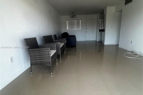 Copropriété à louer à Aventura, Floride: 2 chambres № 2271009 - photo 9