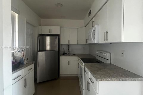 Copropriété à louer à Aventura, Floride: 2 chambres № 2271009 - photo 12