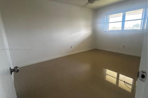 Copropriété à louer à Aventura, Floride: 2 chambres № 2271009 - photo 14
