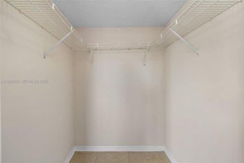 Купить кондоминиум в Дейви, Флорида 2 спальни, 104.42м2, № 1986806 - фото 14