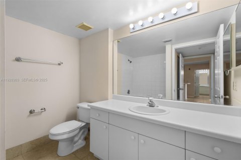 Купить кондоминиум в Дейви, Флорида 2 спальни, 104.42м2, № 1986806 - фото 12