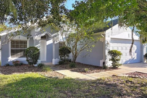 House in Edgewater, Florida 4 bedrooms, 156.63 sq.m. № 2195276
