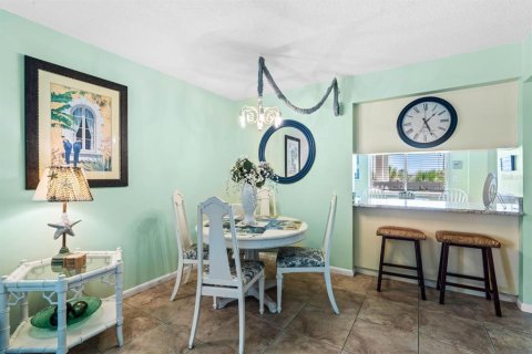 Condo in New Smyrna Beach, Florida, 1 bedroom  № 1554613 - photo 13