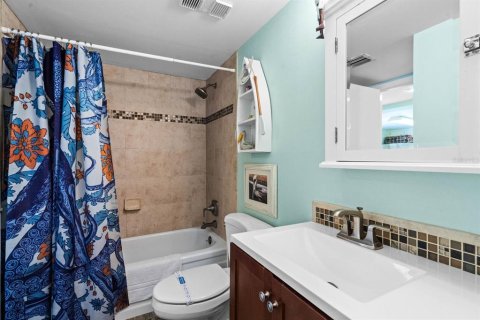 Condo in New Smyrna Beach, Florida, 1 bedroom  № 1554613 - photo 14