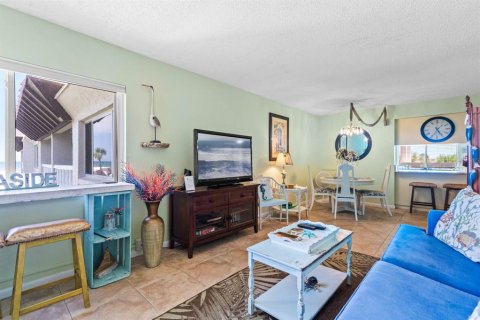 Condo in New Smyrna Beach, Florida, 1 bedroom  № 1554613 - photo 7