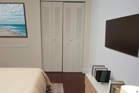 Copropriété à vendre à Tamarac, Floride: 2 chambres, 89 m2 № 2091355 - photo 11