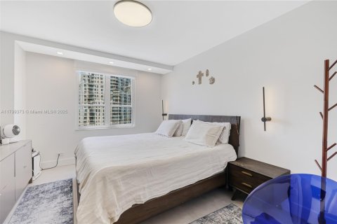 Copropriété à louer à Miami, Floride: 2 chambres, 116.78 m2 № 1959886 - photo 16