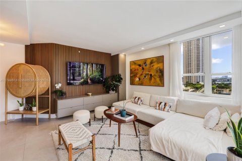 Copropriété à louer à Miami, Floride: 2 chambres, 116.78 m2 № 1959886 - photo 6