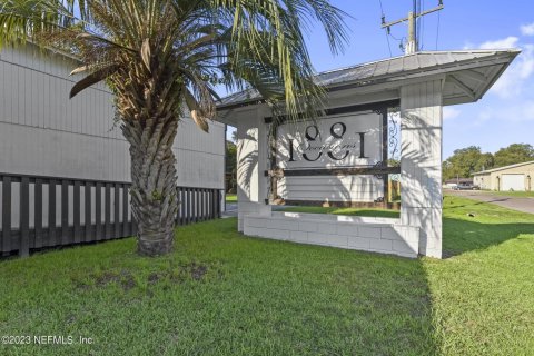 Commercial property in Hilliard, Florida 351.17 sq.m. № 771843 - photo 1