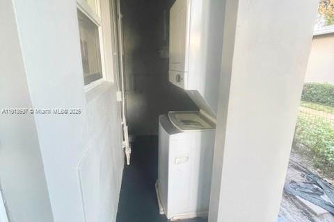 Снять в аренду квартиру в Форт-Лодердейл, Флорида 2 спальни, 67.35м2, № 1968882 - фото 8