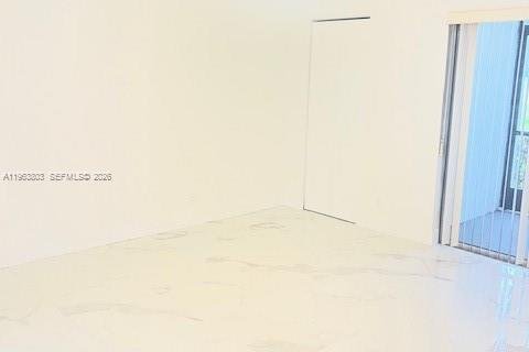 Снять в аренду кондоминиум в Лодерхилл, Флорида 2 спальни, 102.19м2, № 2025389 - фото 4