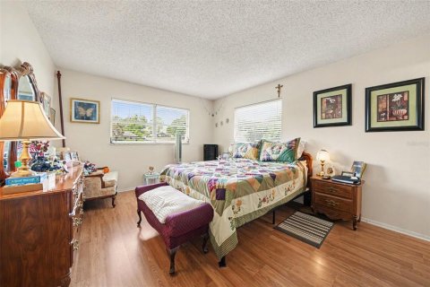 House in Deltona, Florida 2 bedrooms, 130.43 sq.m. № 2356645 - photo 14
