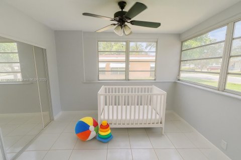 Casa en venta en Tamarac, Florida, 3 dormitorios, 121.05 m2 № 1896536 - foto 8