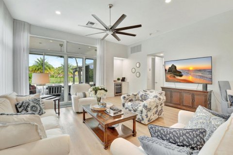 House in Boca Raton, Florida 3 bedrooms, 208.75 sq.m. № 2392130 - photo 15