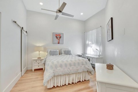 House in Boca Raton, Florida 3 bedrooms, 208.75 sq.m. № 2392130 - photo 24