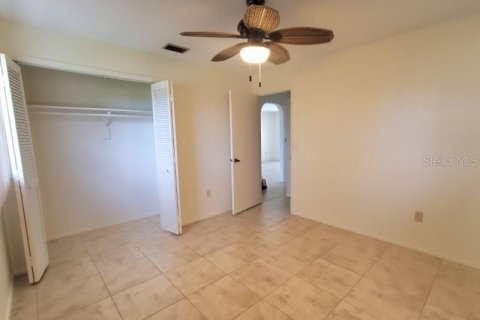 Condo in Punta Gorda, Florida, 2 bedrooms № 2219473 - photo 27