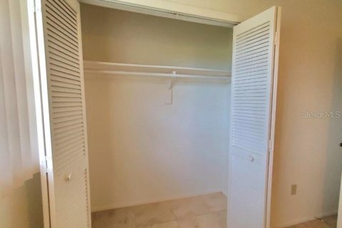 Condo in Punta Gorda, Florida, 2 bedrooms № 2219473 - photo 26