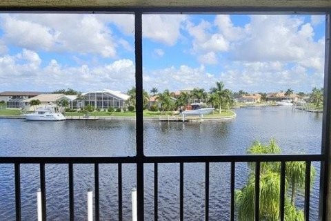 Condo in Punta Gorda, Florida, 2 bedrooms № 2219473 - photo 8