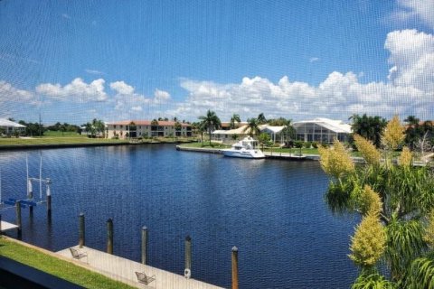 Condo in Punta Gorda, Florida, 2 bedrooms № 2219473 - photo 5