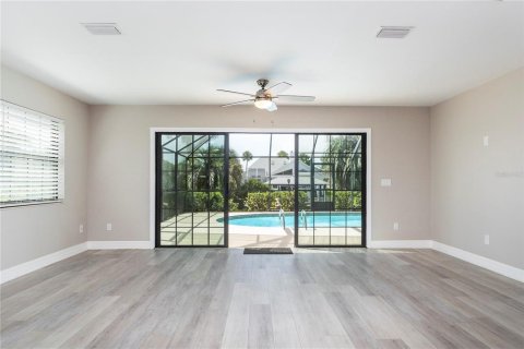 House in Palm Coast, Florida 3 bedrooms, 228.63 sq.m. № 1848582 - photo 21