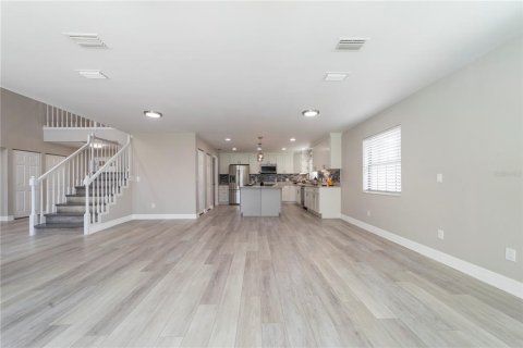 House in Palm Coast, Florida 3 bedrooms, 228.63 sq.m. № 1848582 - photo 18