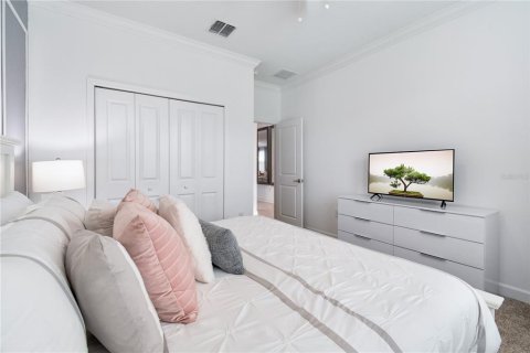 Villa ou maison à vendre à Kissimmee, Floride: 6 chambres, 310.57 m2 № 1767800 - photo 20