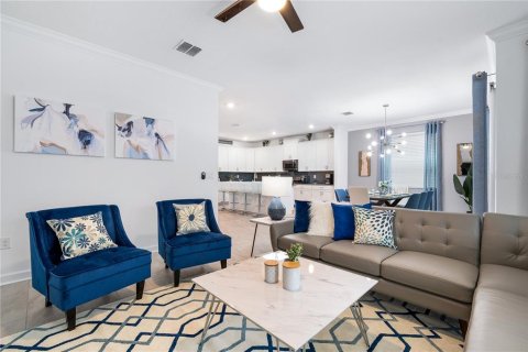 Villa ou maison à vendre à Kissimmee, Floride: 6 chambres, 310.57 m2 № 1767800 - photo 5