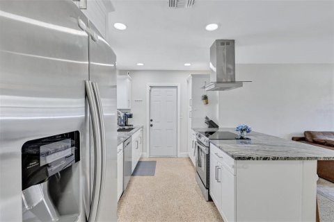 Casa en venta en Saint Petersburg, Florida, 3 dormitorios, 130.81 m2 № 2381007 - foto 11