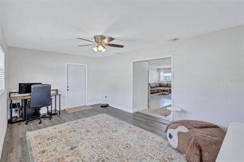 Casa en venta en Saint Petersburg, Florida, 3 dormitorios, 130.81 m2 № 2381007 - foto 17