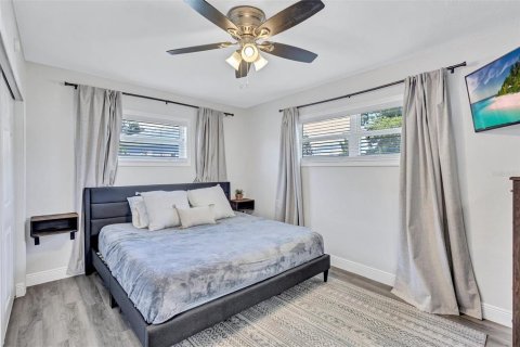 Casa en venta en Saint Petersburg, Florida, 3 dormitorios, 130.81 m2 № 2381007 - foto 18
