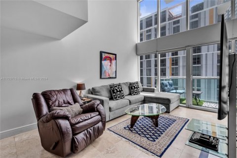 Condo in Miami, Florida, 1 bedroom  № 1713133 - photo 7