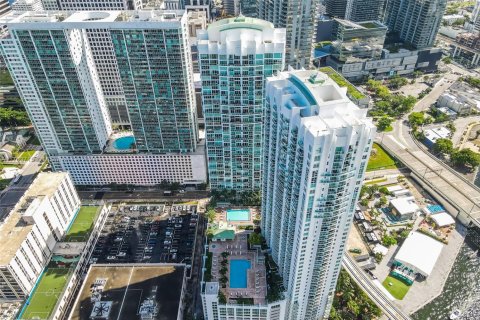 Condo in Miami, Florida, 1 bedroom  № 1713133 - photo 27