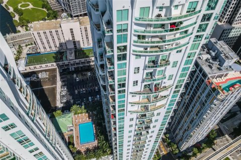 Condo in Miami, Florida, 1 bedroom  № 1713133 - photo 29