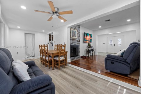 Villa ou maison à vendre à Cutler Bay, Floride: 3 chambres, 179.12 m2 № 2049552 - photo 15