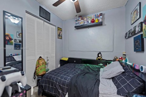 Villa ou maison à vendre à Cutler Bay, Floride: 3 chambres, 179.12 m2 № 2049552 - photo 21