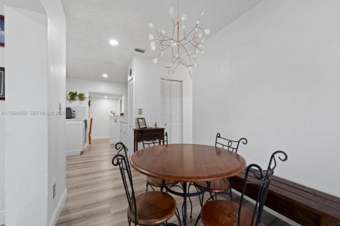 Villa ou maison à vendre à Cutler Bay, Floride: 3 chambres, 179.12 m2 № 2049552 - photo 10