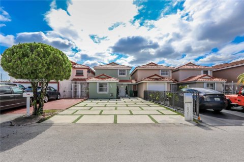 Снять в аренду коммерческую недвижимость в Майами, Флорида 46.45м2, № 1991690 - фото 2