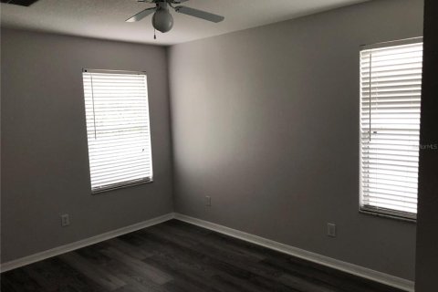Villa ou maison à louer à Orlando, Floride: 3 chambres, 205.13 m2 № 2431624 - photo 9