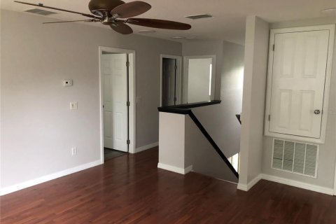Villa ou maison à louer à Orlando, Floride: 3 chambres, 205.13 m2 № 2431624 - photo 5